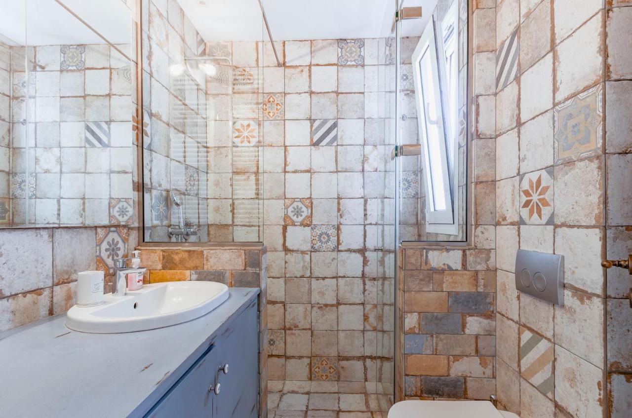 Comfortable 2 Bd Apartment Close To Athens Archeological Museum Ngoại thất bức ảnh