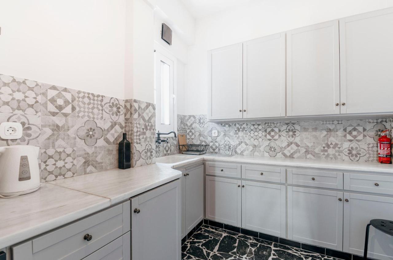 Comfortable 2 Bd Apartment Close To Athens Archeological Museum Ngoại thất bức ảnh